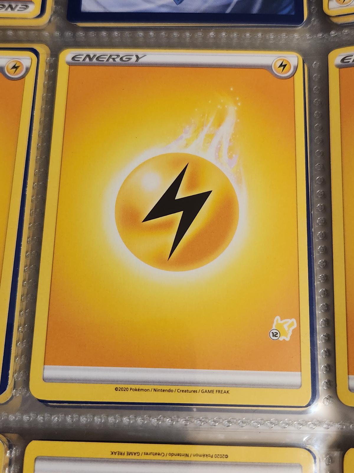Lightning Energy (#12), SM Trainer Kit: Lycanroc & Alolan Raichu